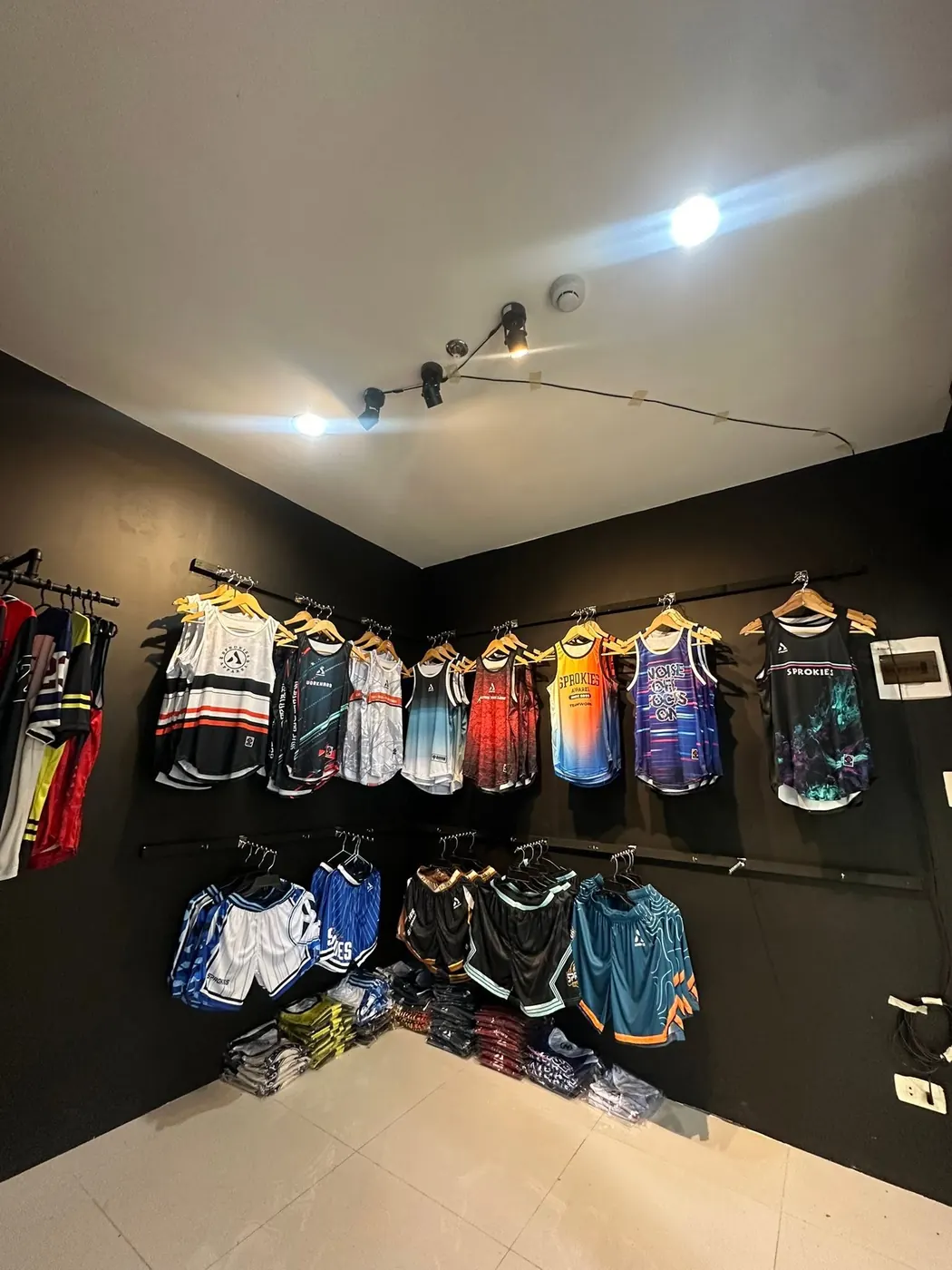 Sprokies Apparel Barili Store photo 1